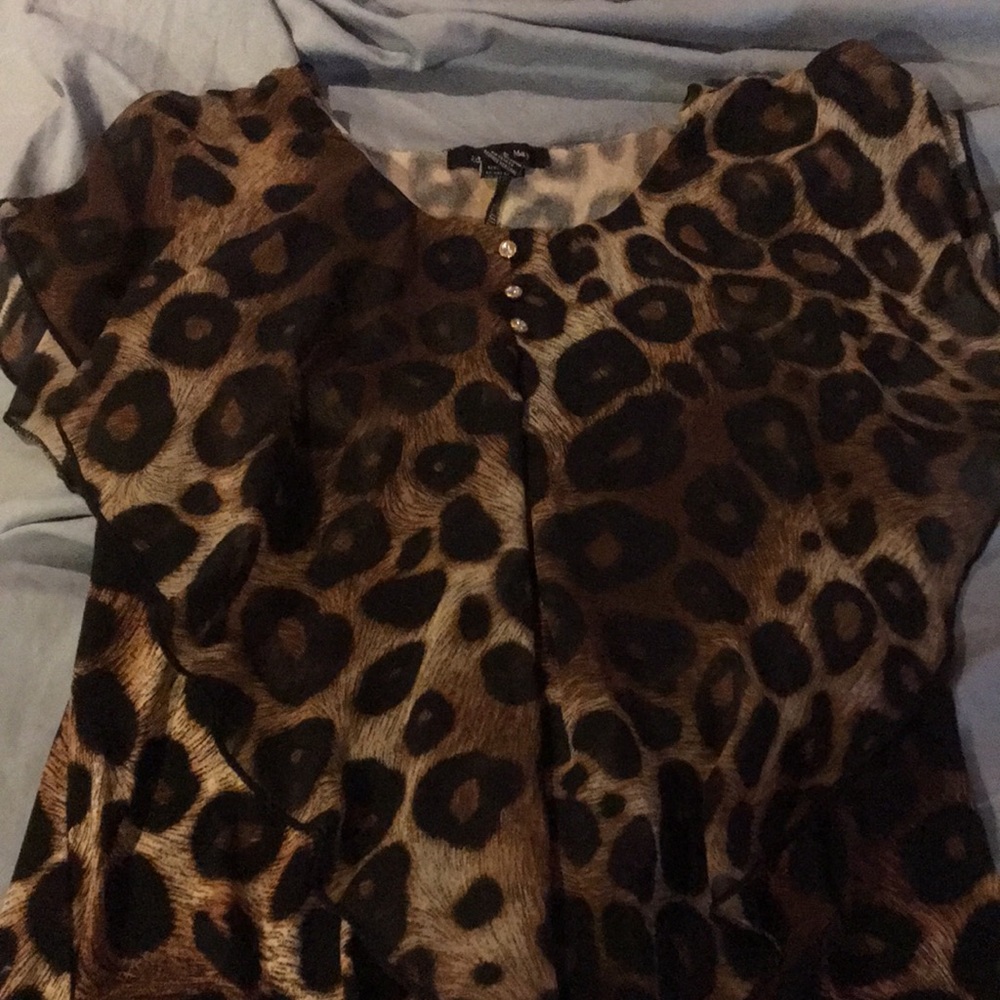 Adele and may medium blouse in perfect condition